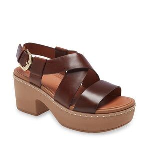 Fitflop brown Pilar clog sandals!